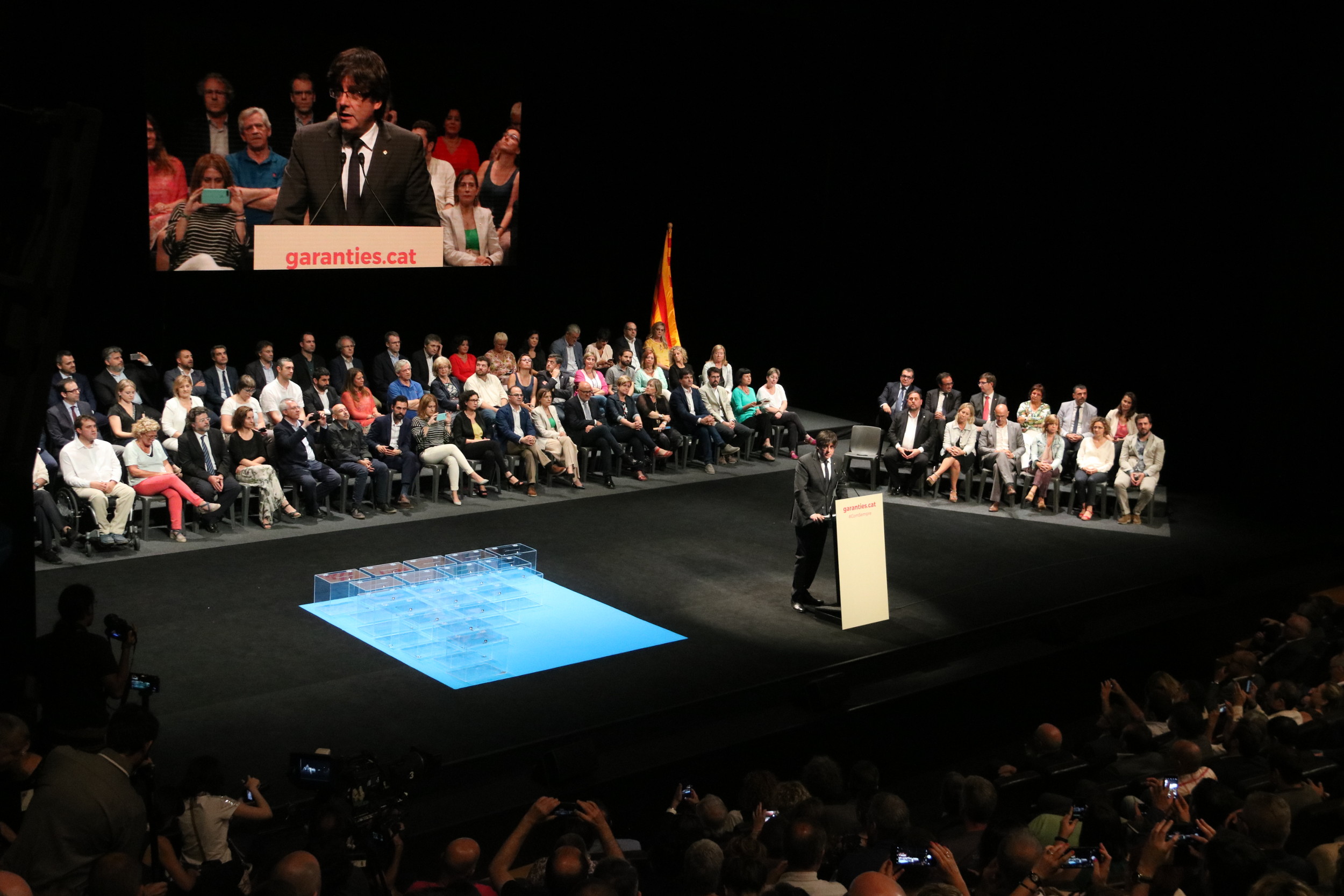 Catalan government took the stage at the Catalan National Theatre