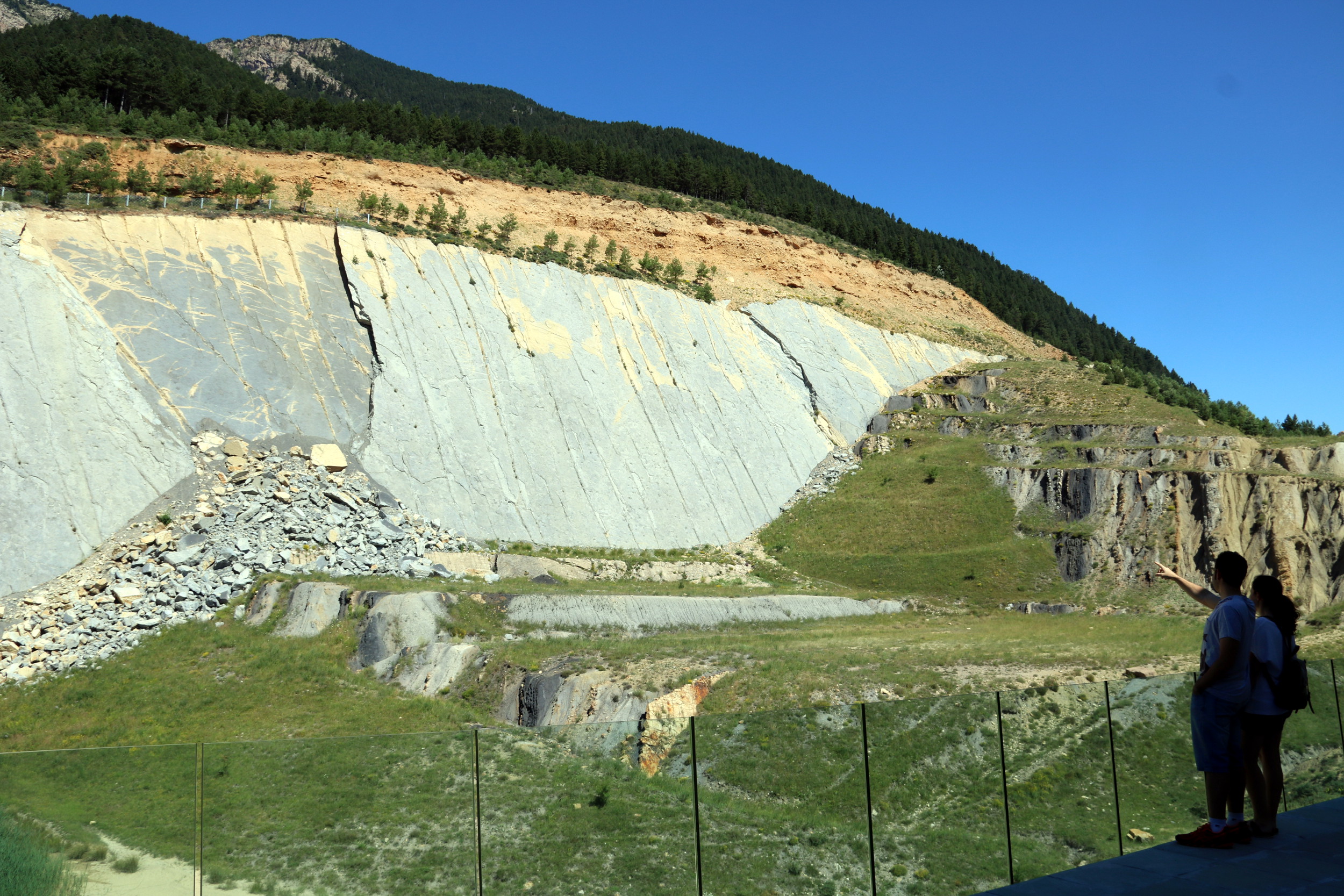 A paleontological site in the Catalan Pyrenees