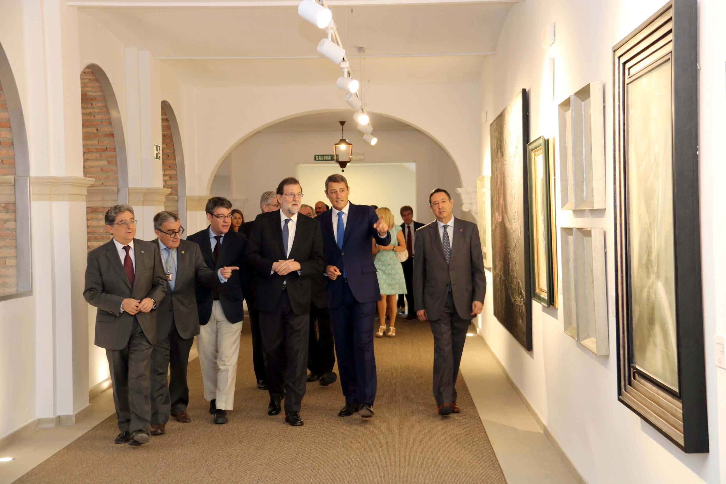 The Spanish president at the inauguration of the Parador del Roser in Lleida (by Laura Cortés)
