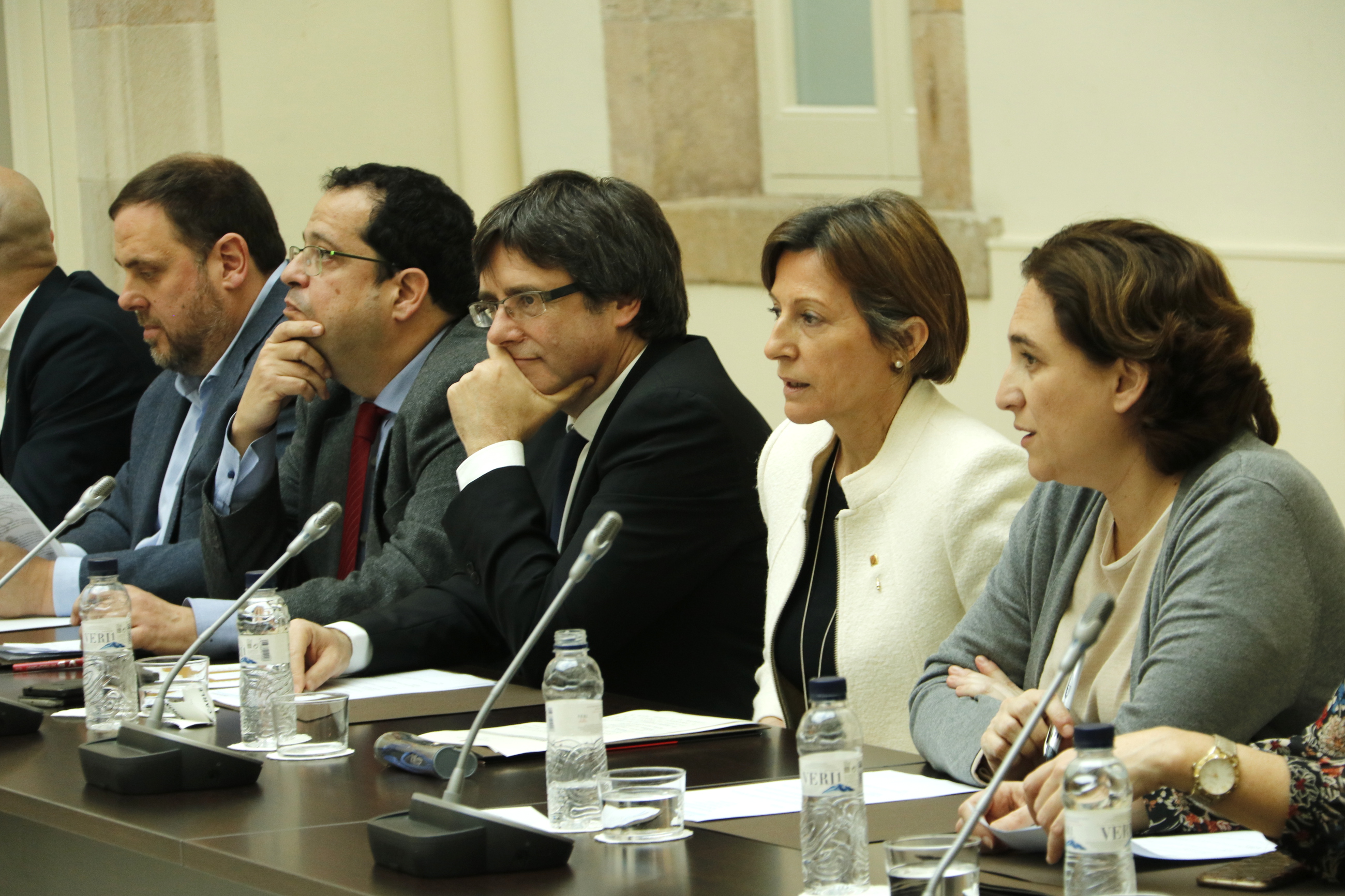 Catalan vice president, Oriol Junqueras; president of the National Pact for the Referendum, Joan Ignasi Elena; Catalan president, Carles Puigdemont; Catalan parliament president, Carme Forcadell; and Barcelona mayor, Ada Colau