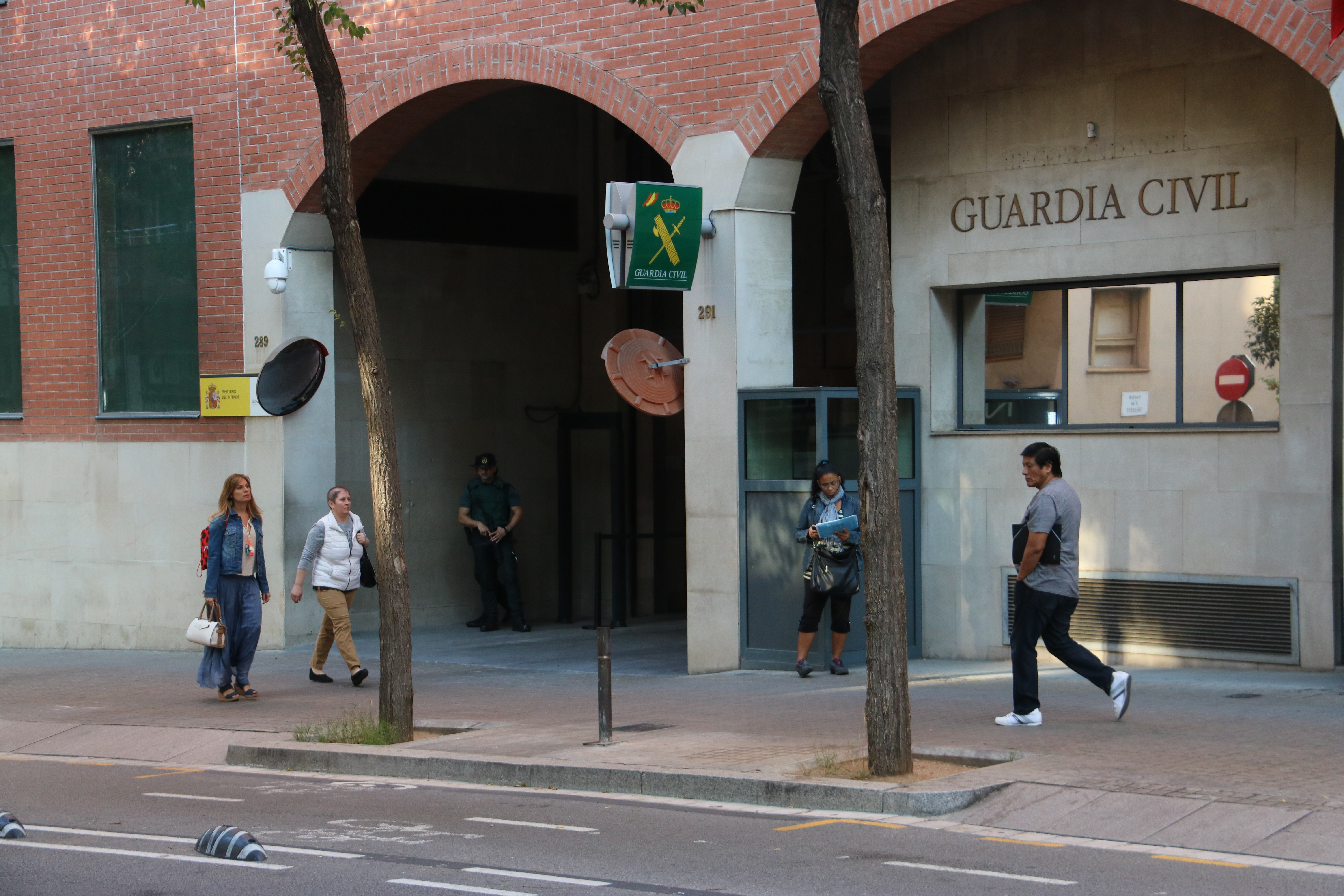 Police station in Barcelona where some of the detainees are staying (by ACN)