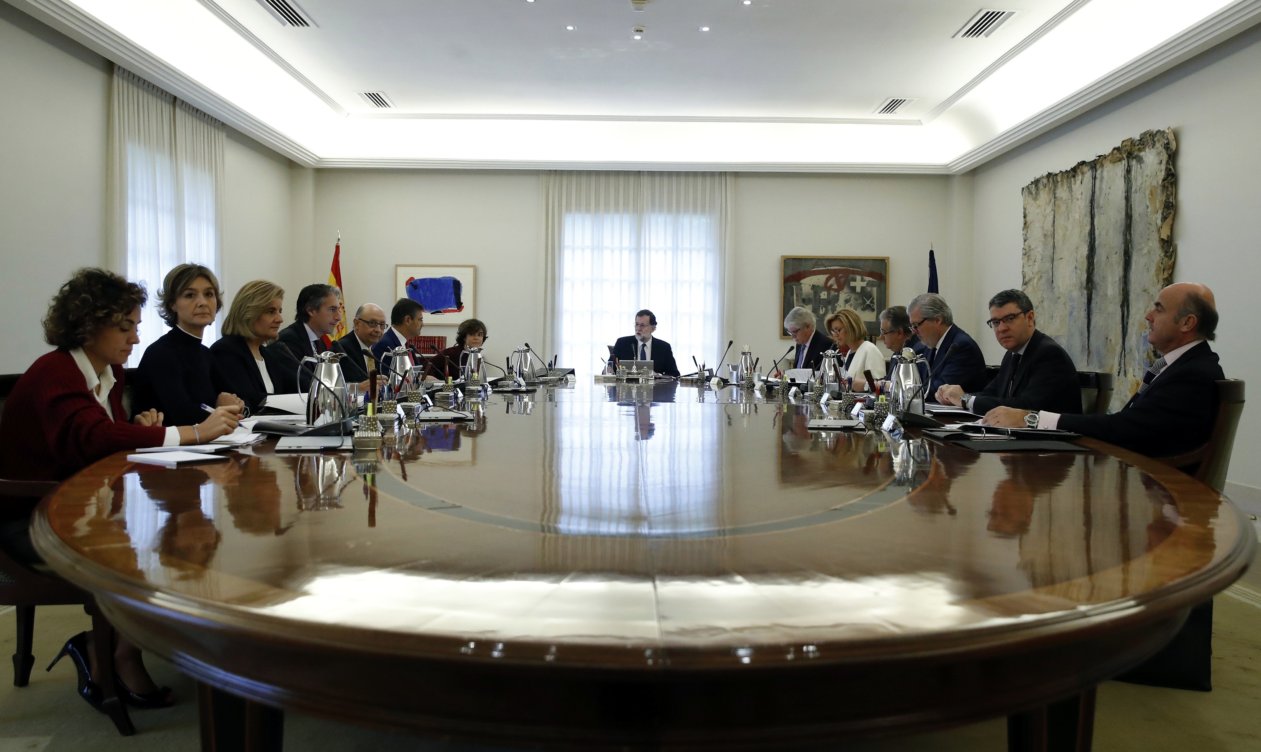 The Spanish cabinet is meeting to strip Catalonia of its self-government (by Moncloa)