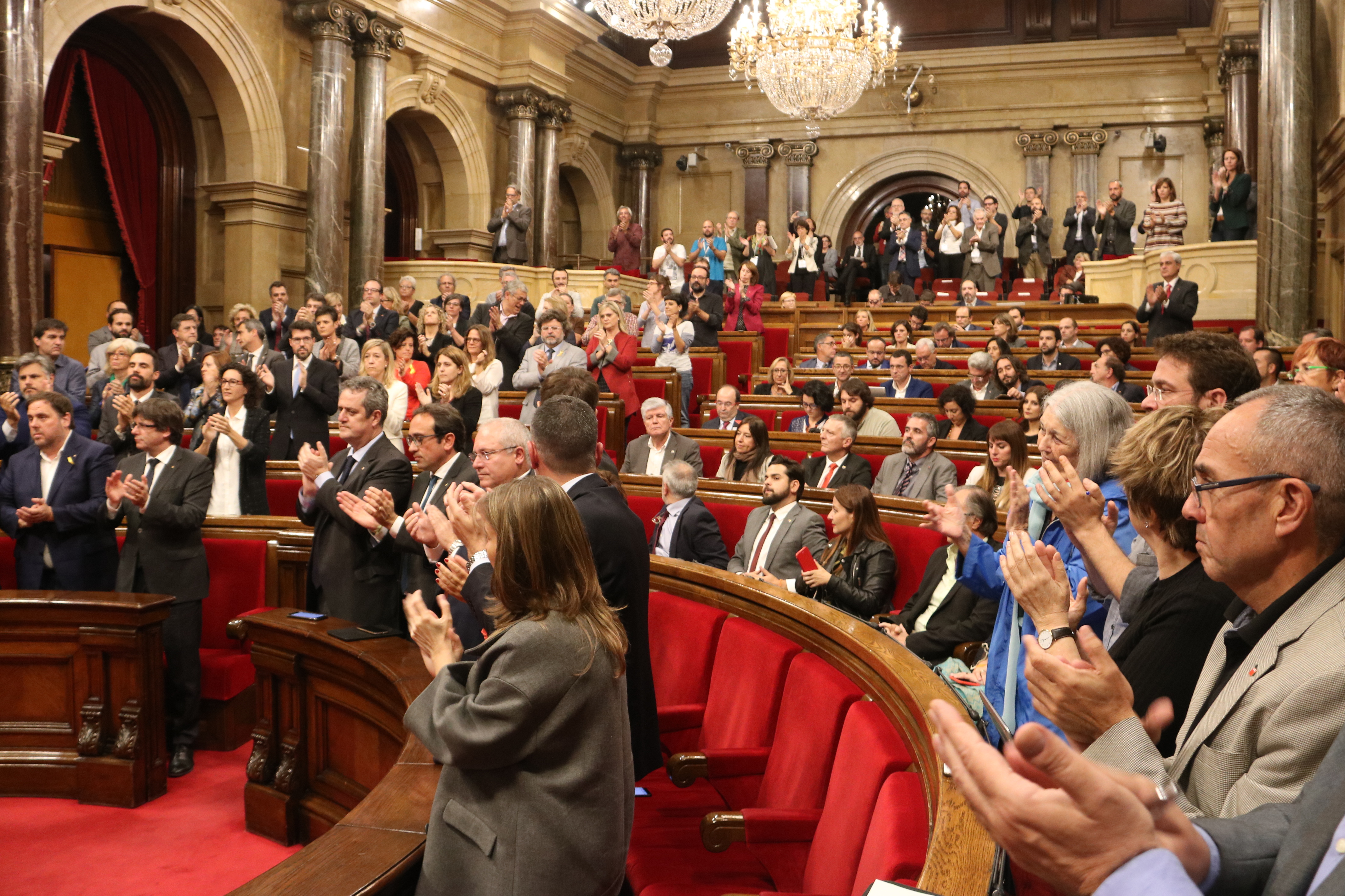 Catalan MPs at the Parliament (by Pere Francesch)
