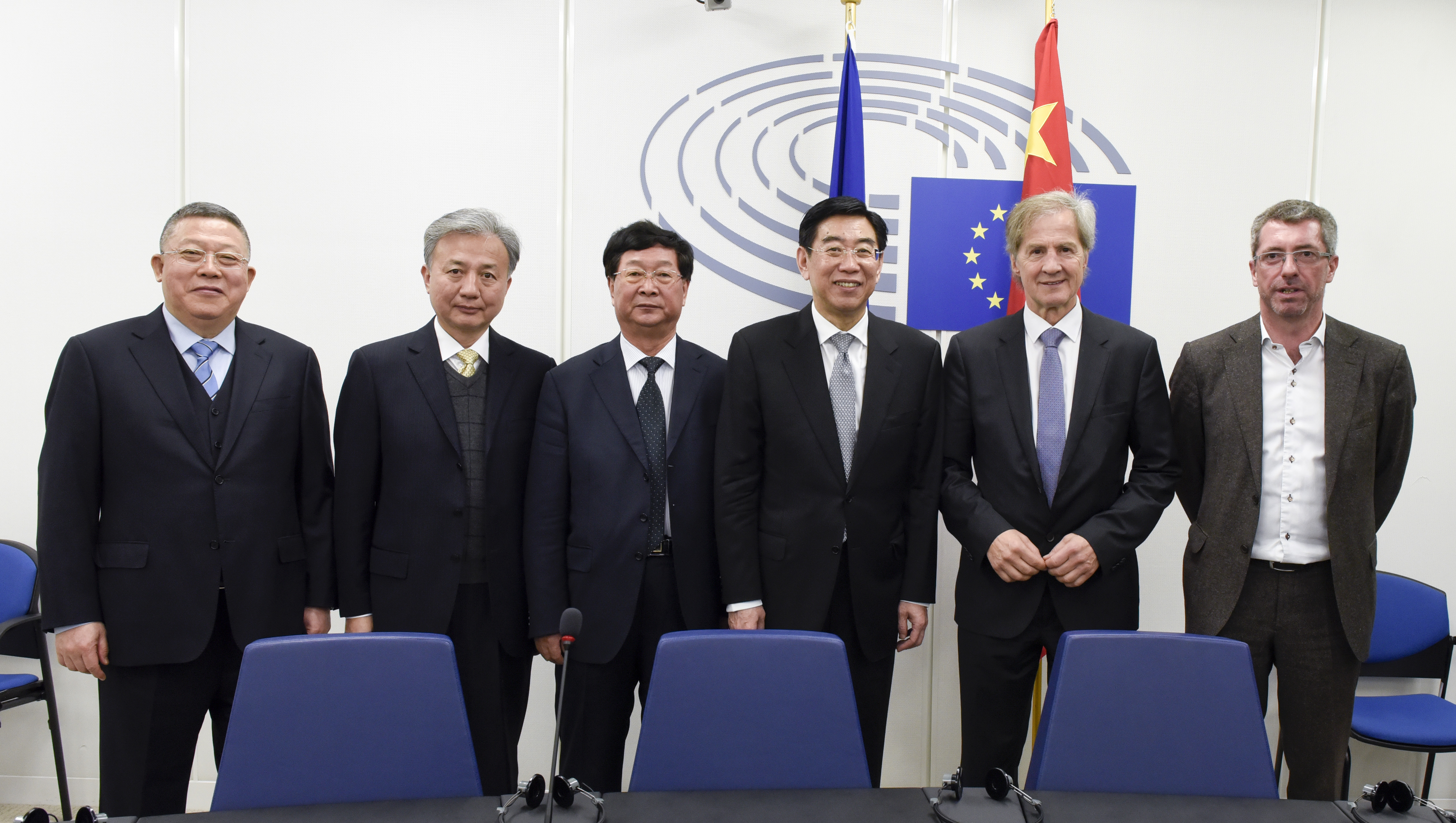 The Chinese delegation with chair of the Delegation for relations with the People's Republic of China, socialist MEP Joe Leinen at the European Parliament on November 15 