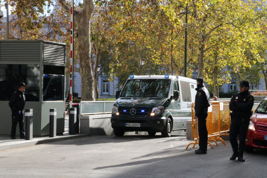 A Guardia Civil van leaving a court in Madrid on Friday (by Maria Belmez)