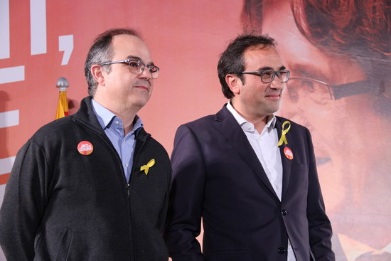 The deposed Catalan ministers Turull and Rull campaigning some hours after leaving prison (by Bernat Vilaró)