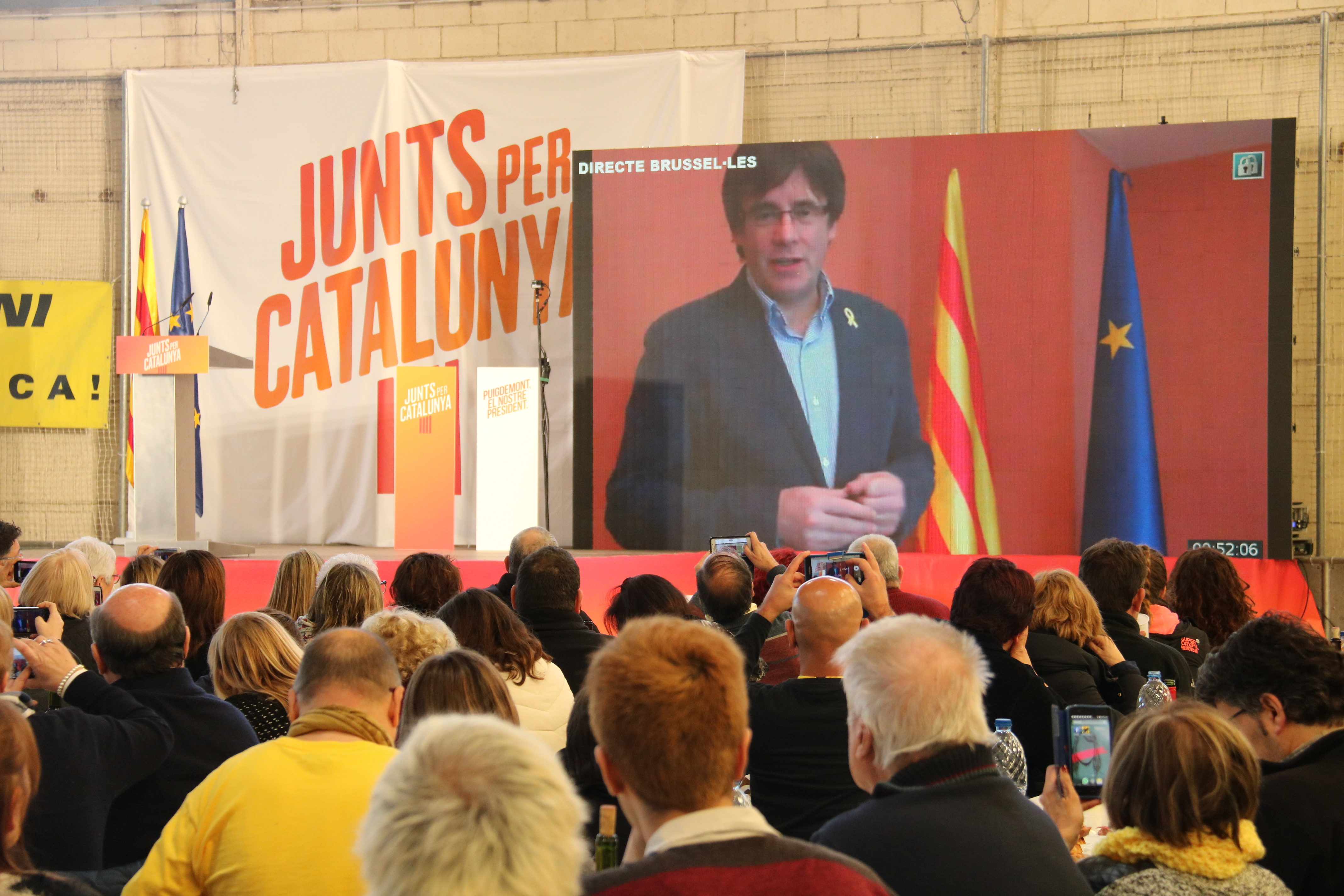 Carles Puigdemont campaigning via video from Brussels (by ACN)