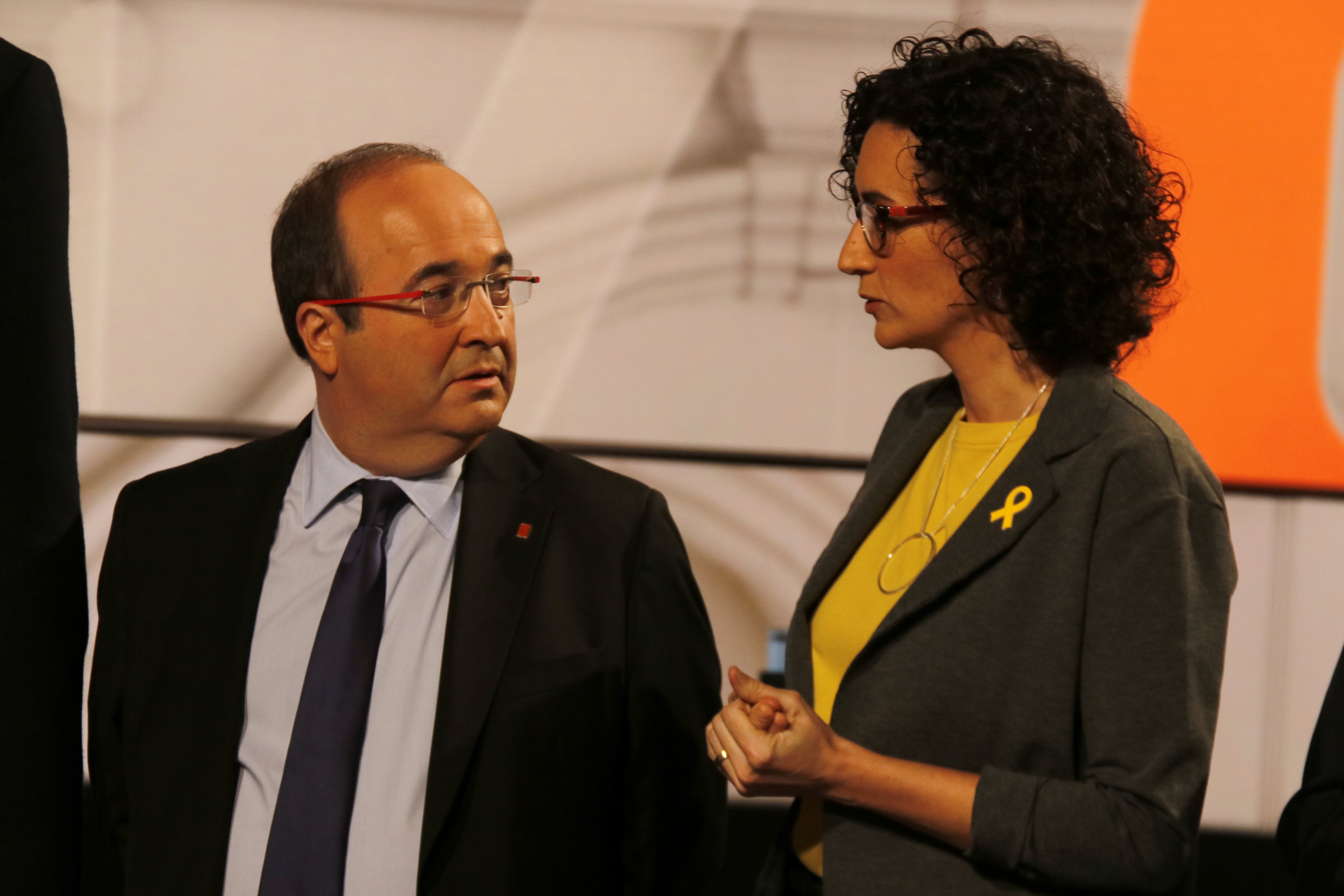 Socialists leader Miquel Iceta alongside Esquerra number 2 Marta Rovira (by ACN)