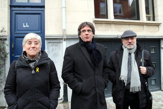 Carles Puigdemont, Clara Ponsatí and Lluís Puig in Belgium (by Laura Pous)