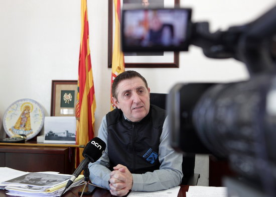 The mayor of  Vilanova de Sixena, Ildefonsos Salillas (by ACN)