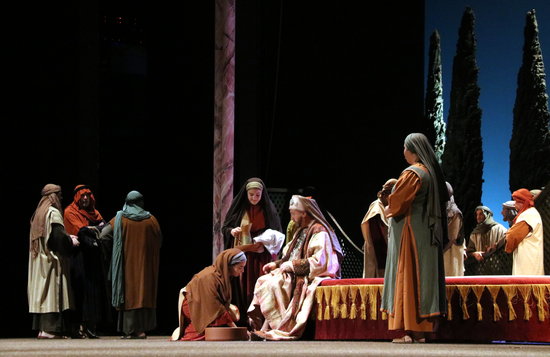 Opening scenes of the Passion of Christ at Olesa de Montserrat (by  ACN)