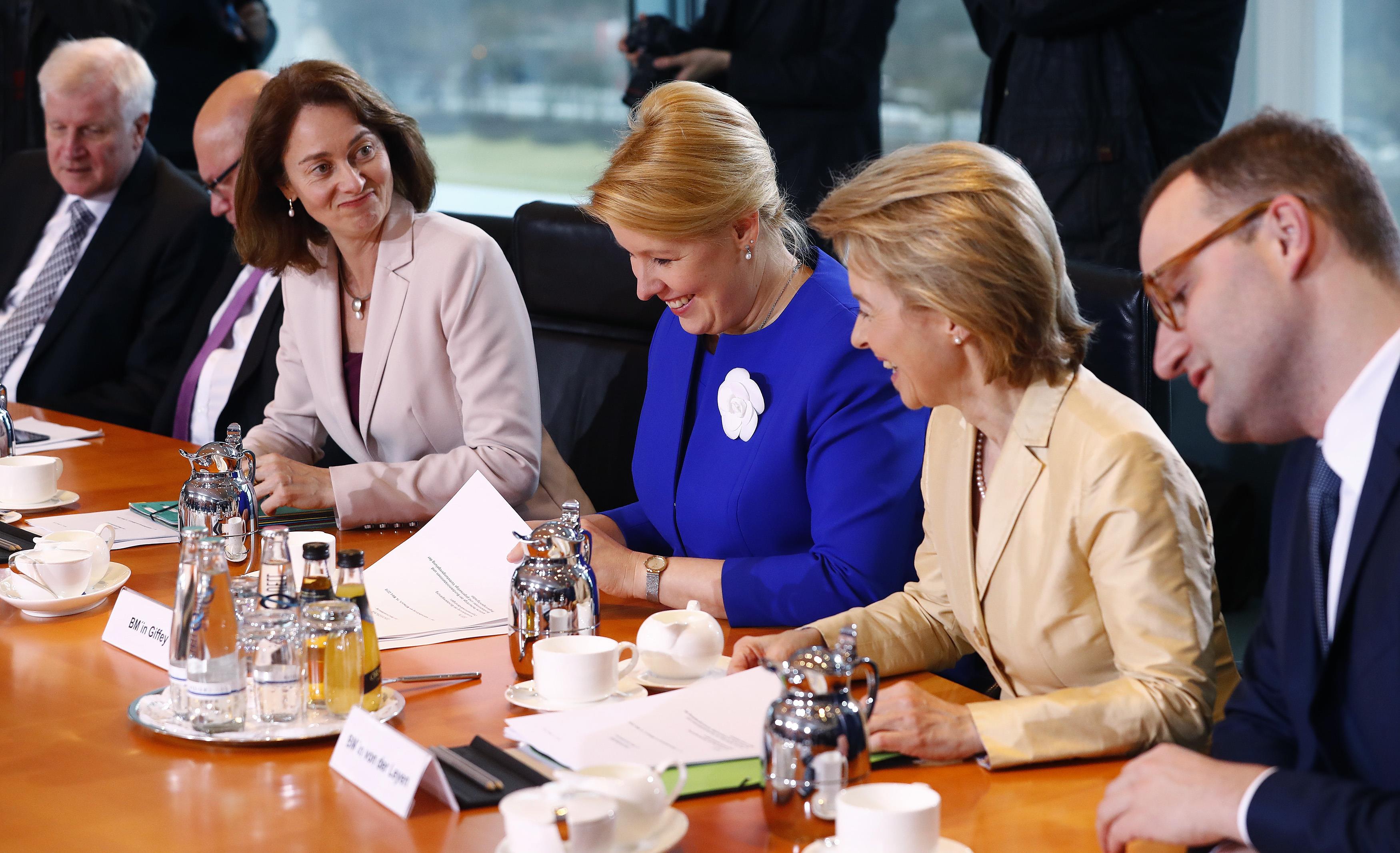 Germany's Justice Minister Katarina Barley (third from left) attends the first cabinet meeting in Berlin, Germany, March 14, 2018 (by REUTERS / Fabrizio Bensch)