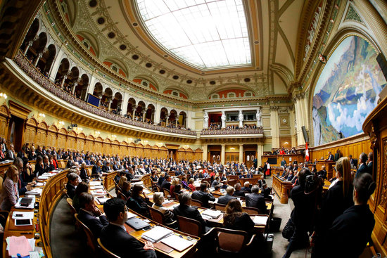 Image of a Swiss parliament plenary session (by Reuters)