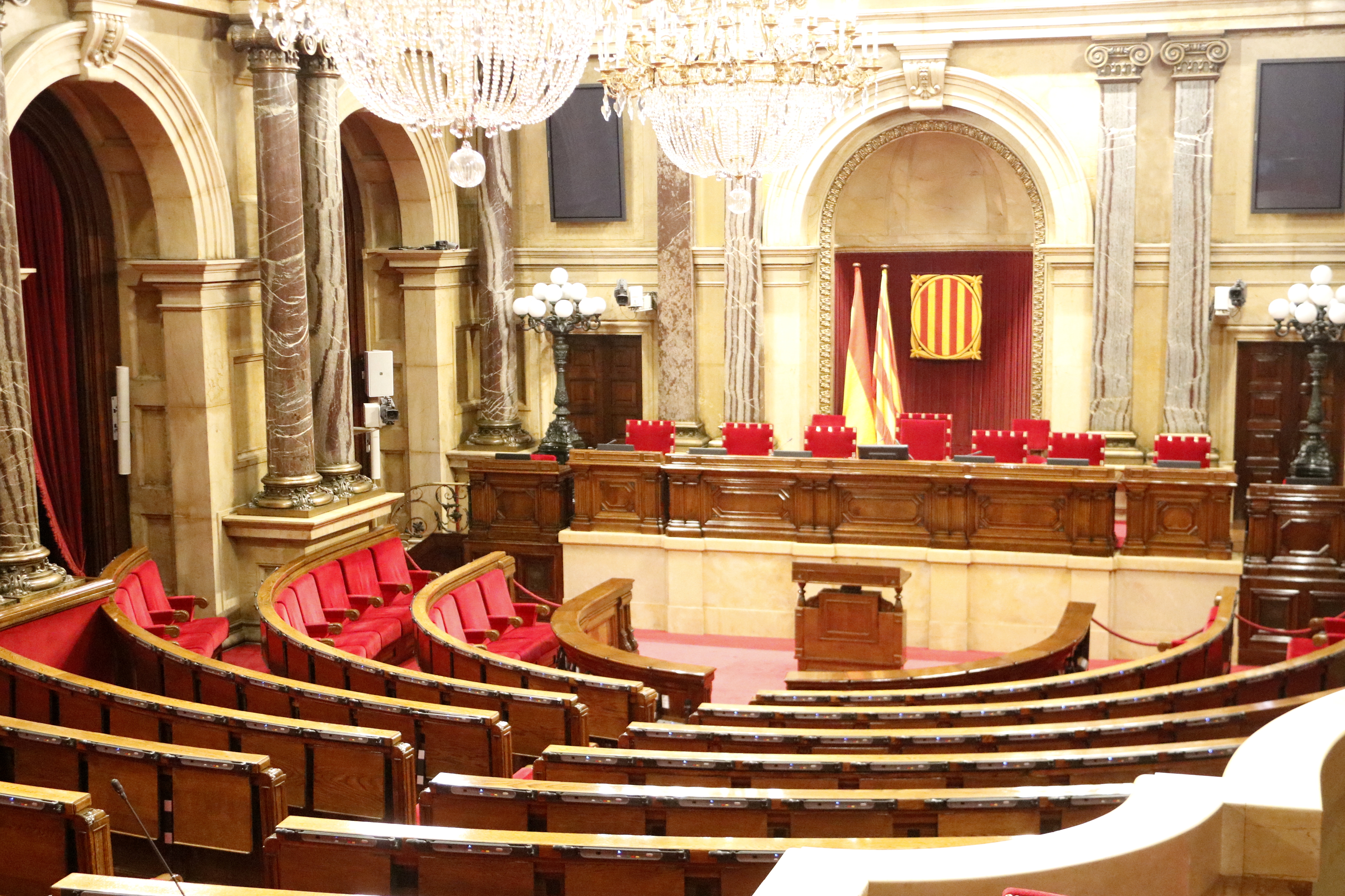 An image of the Catalan Parliament empty on January 2018 (by Rafa Garrido)