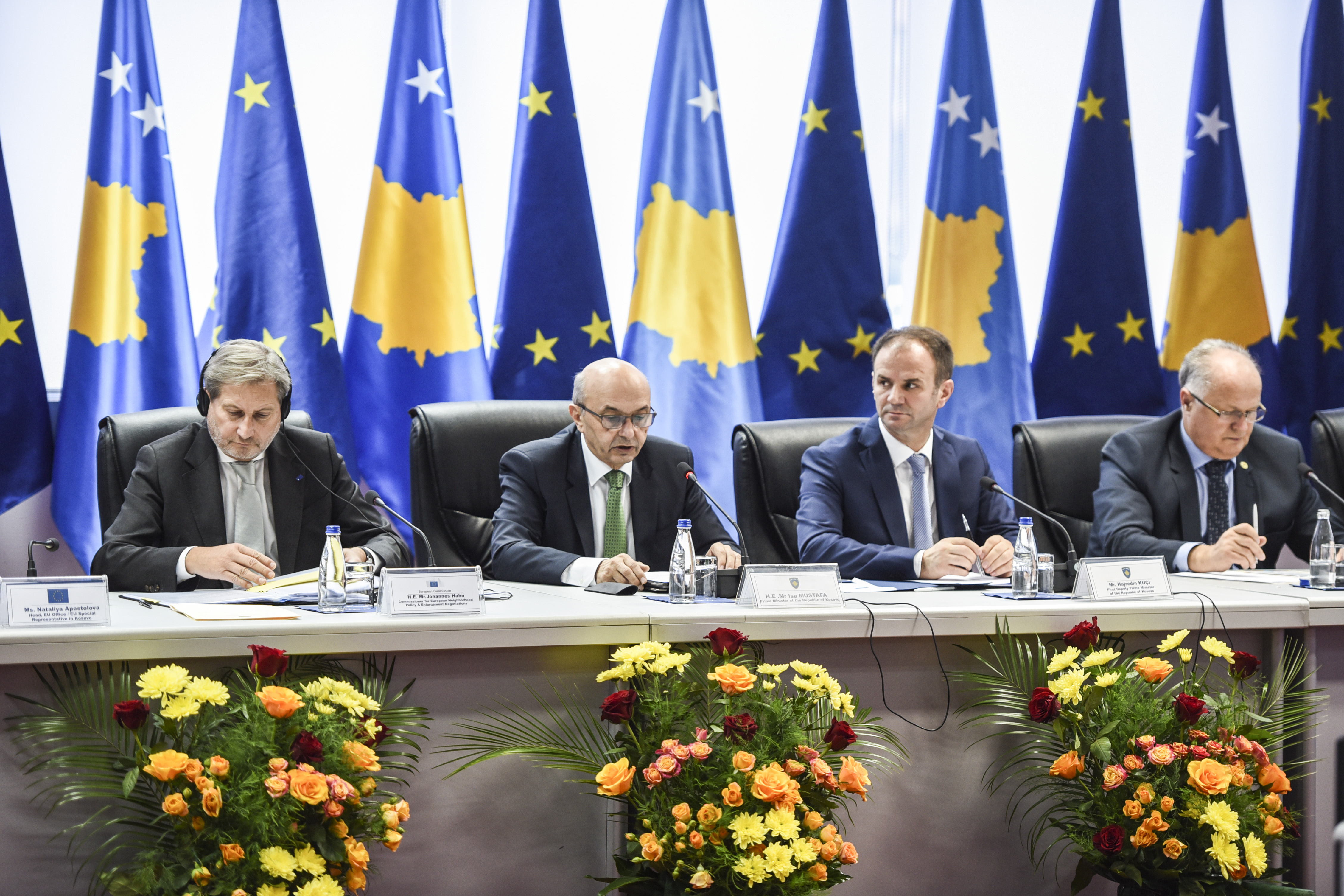 Image of a visit of European Commission officials to Kosovo in November 2016 (by EBS)
