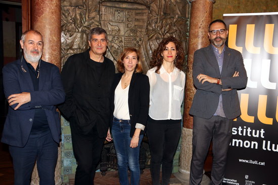 Group behind Catalan pavilion at Venice Biennale 2018 (by ACN)