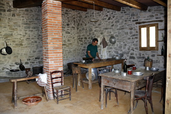 Restored military kitchen on May 24 2018 (by Mar Martí)