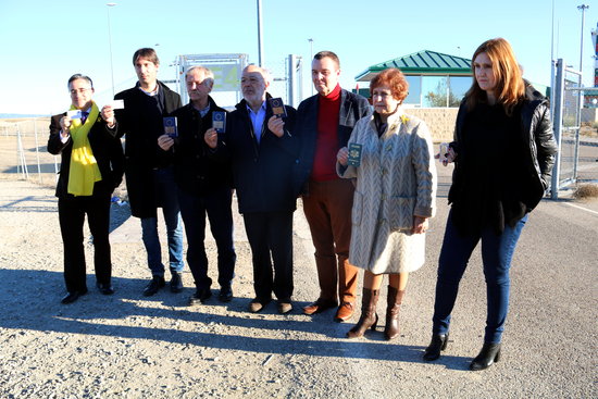 The seven MEPs outside Estremera prison in December (by ACN)