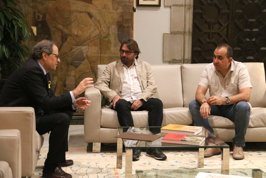 Catalan president Quim Torra (left) with the secretary general of UGT Camil Ros (middle) and of CCOO Javier Pacheco (right) on June 18 2018 (by Rafa Garrido)