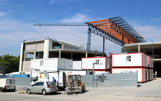The Finestrelles Shopping Centre under construction in Esplugues de Llobregat (by ACN)