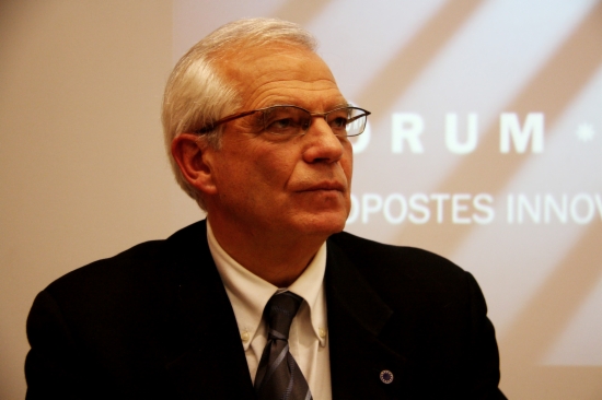 Josep Borrell presents his new book in Barcelona on November 11 2011 (by Maria Fernández)