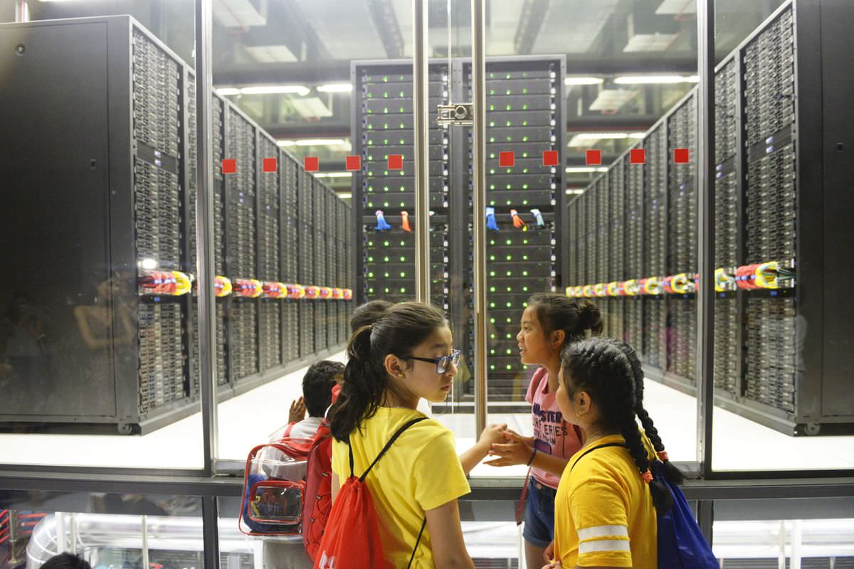 Girls at the Barcelona Supercomputing Center (Courtesy of Barcelona Supercomputing Center)