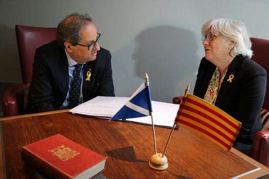 Quim Torra and Clara Ponsatí meet in Ediburgh on July 11 2018 (by Laura Pous)