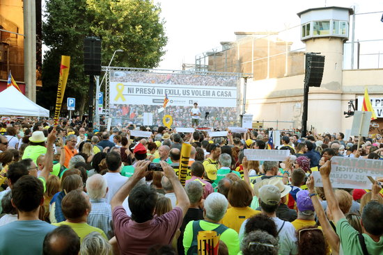 Image of the march demanding freedom for jailed Catalan leaders in Barcelona on July 14, 2018 (by Júlia Pérez)