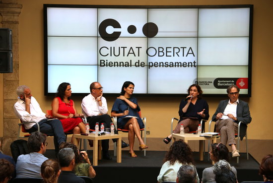 Ada Colau speaks at the press conference for the presentation of 'Ciutat Oberta' on July 27 2018 (by Pau Cortina)