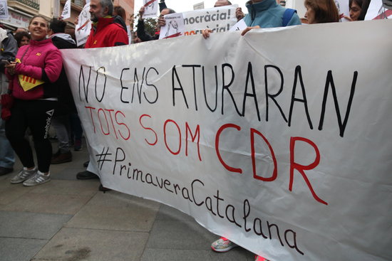 Image of a banner in favor of the CDR group during a rally in Viladecans after Tamara Carrasco's arrest in April 2018 (by Gemma Sánchez)