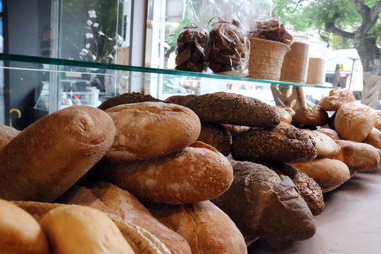 Fresh bread at a Girona bakery (ACN)