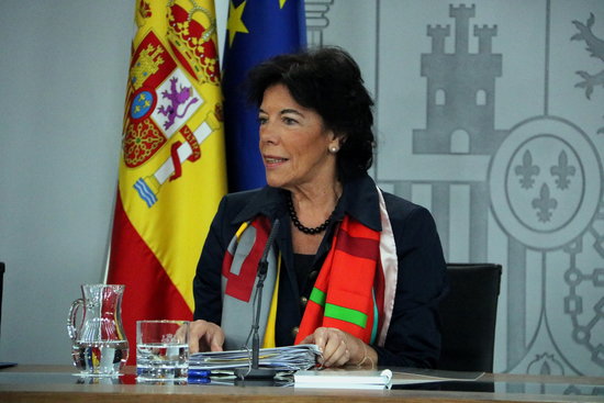 Spanish government spokesperson Isabel Celaá (by Tania Tapia)
