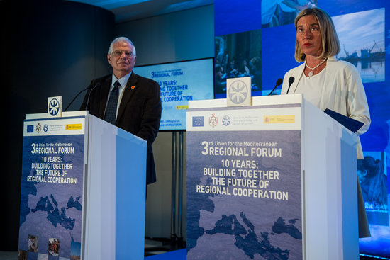Spanish minister Josep Borrell and EU High Representative for Foreign Affairs, Federica Mogherini (by EBS)