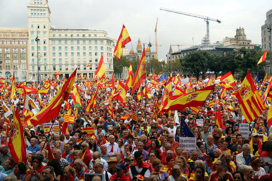 Rally held in central Barcelona for Spain's national day (by ACN)