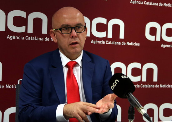 Lawyer Gonzalo Boye during an interview at ACN's newsroom (by Pol Solà)