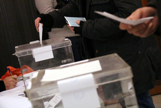 A ballot box in Catalonia during the December 21 election (by Núria Julià)