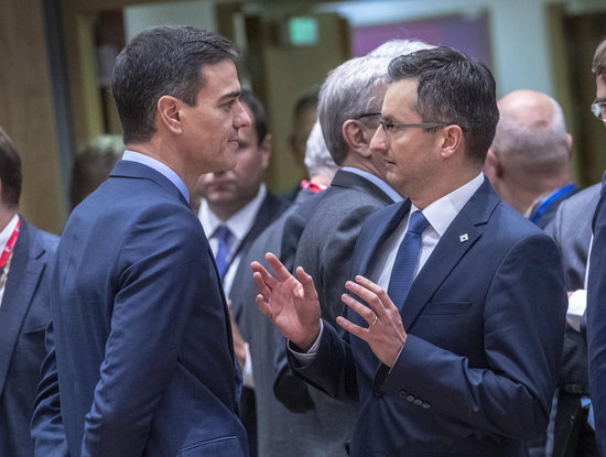 The Spanish president Pedro Sánchez and the Slovenian Prime Minister Marjan Sarec (by European Council)