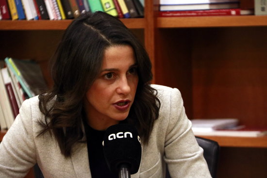 The leader of Ciutadans in Catalonia, Inés Arrimadas, during an interview with the Catalan News Agency (by Laura Fíguls)