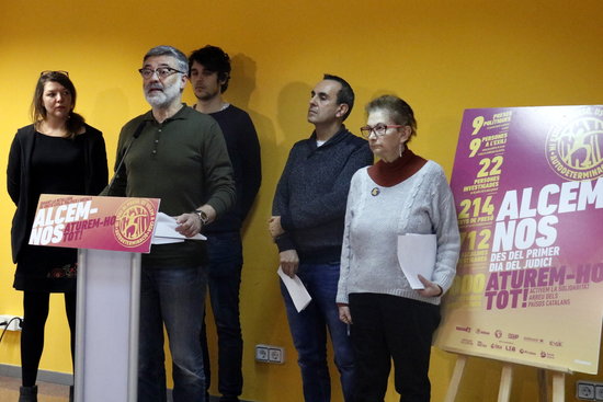 CUP MP Carles Riera along with other party members on February 8, 2019 (by 