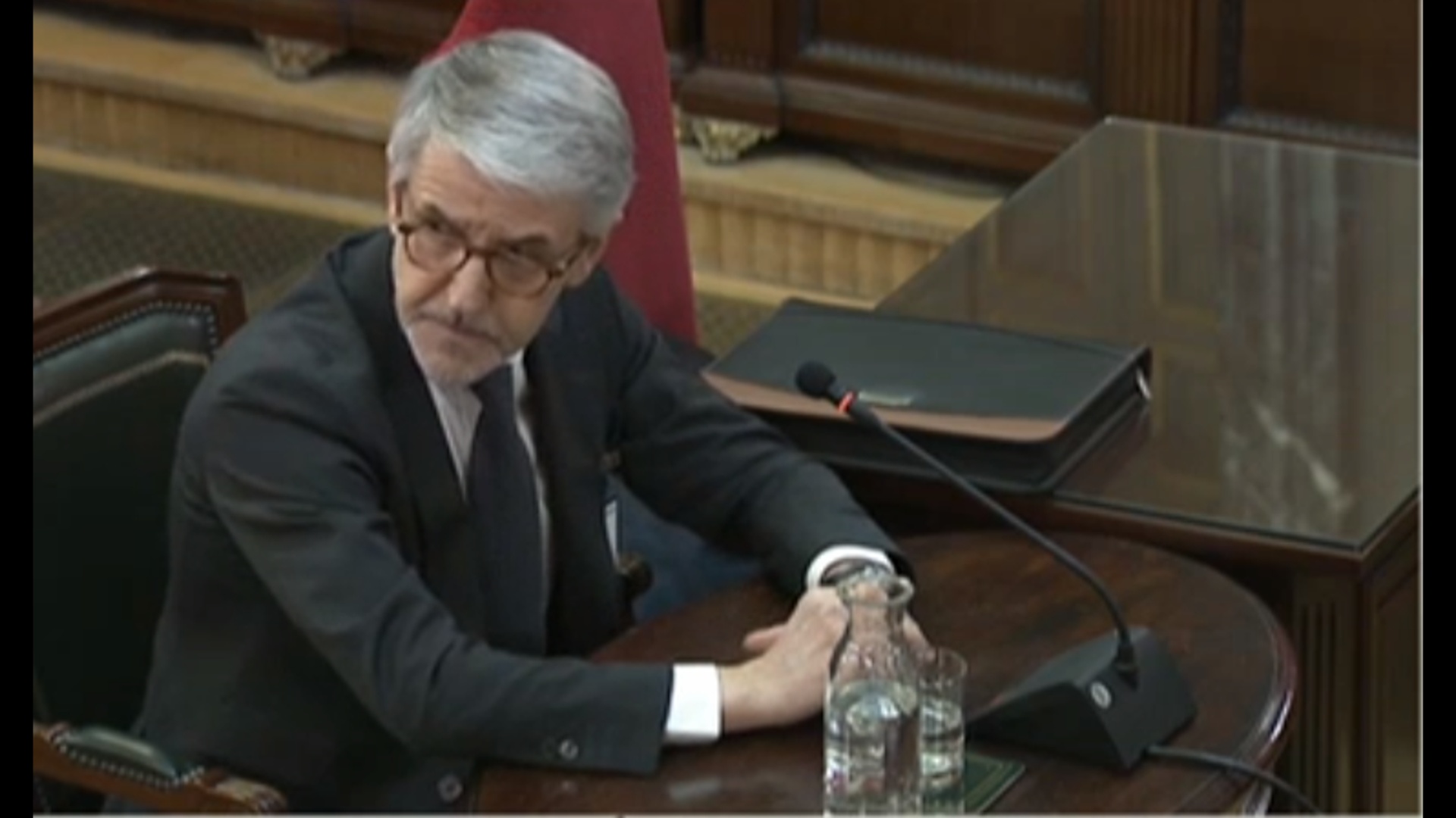 Juan Antonio Puigserver testifying in court at the Catalan Trial