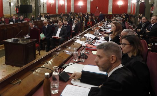 Defense lawyers (right) in Spain's Supreme Court (by EFE)