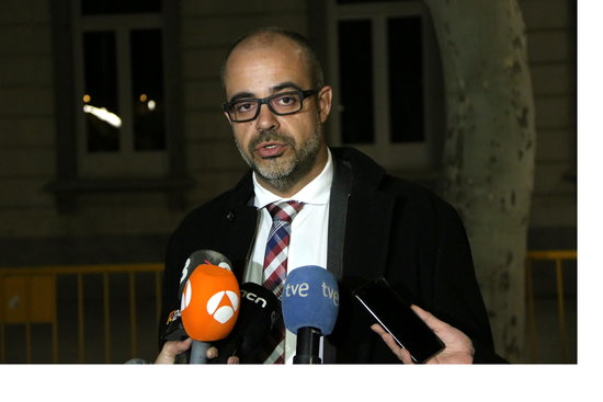 The Catalan home affairs minister, Miquel Buch, on March 5, 2019 outside Spain's Supreme Court (by Andrea Zamorano)