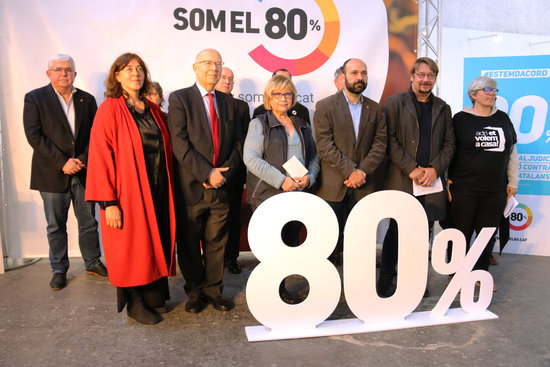 Signatories of the pro-referendum Som el 80% manifesto, including Òmnium president Marcel Mauri and former MP Xavier Domènech