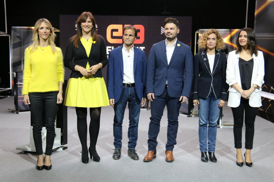 From left to right, Catalan candidates in the Spanish election: Cayetana Álvarez de Toledo (PP), Laura Borràs (JxCat), Jaume Asens (ECP), Gabriel Rufián (ERC), Meritxell Batet (PSC), Inés Arrimadas (Cs) (by Bernat Vilaró)
