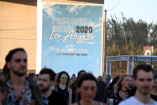 Image of Primavera Sound venue on June 1, 2019, with a sign announcing its Los Angeles edition (by Pau Cortina)