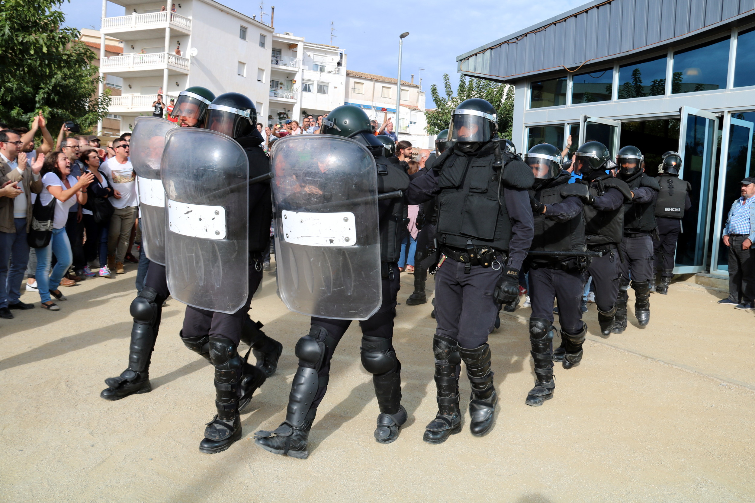 Spanish police in riot gear on the day of the independence referendum