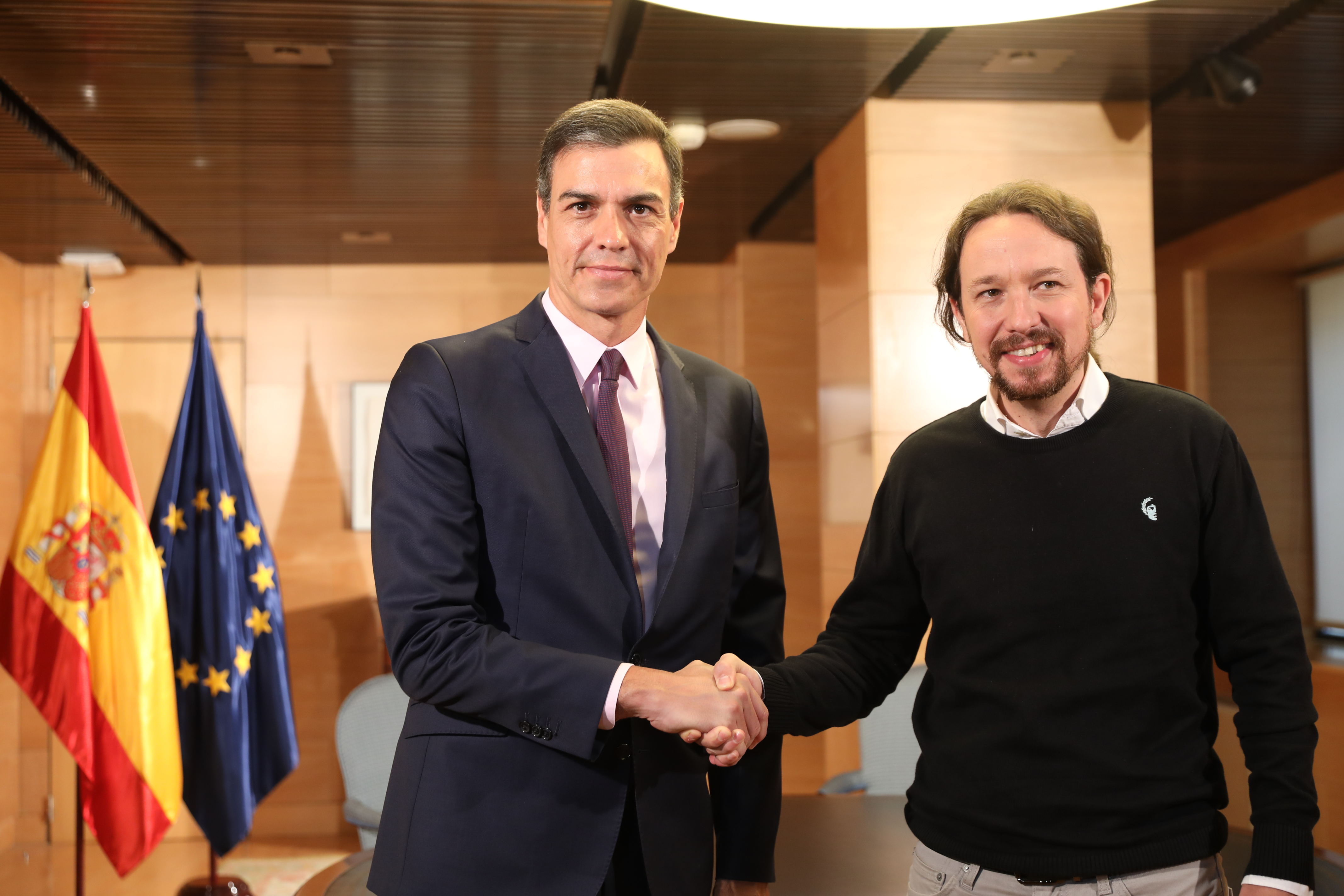 Spain's president Pedro Sánchez (left) and Podemos leader Pablo Iglesias (by PSOE)