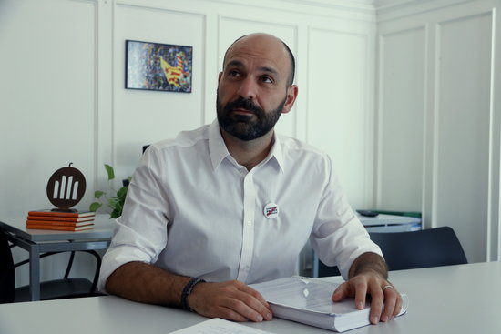 The vicepresident of Òmnium, Marcel Mauri, during an interview with the Catalan News Agency in July 2017 (by Rafa Garrido)