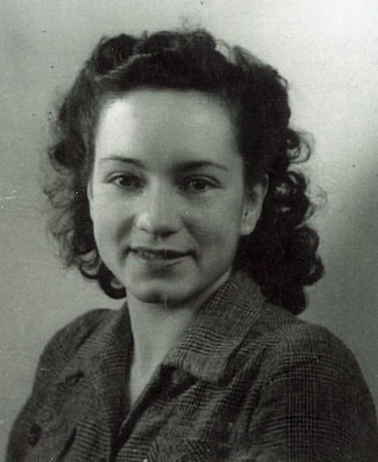 A picture of a younger Conxita Grangé (Memorial Democràtic)