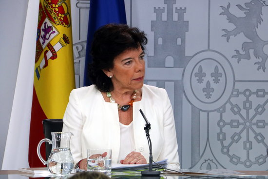 Acting Spanish government spokesperson Isabel Celaá in a press conference on August 9, 2019. (Photo: Tània Tàpia)